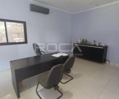 ALUGA-SE GALPÃO NO DISTRITO INDUSTRIAL