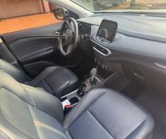 VENDE-SE CHEVROLET TRACKER TURBO 2023