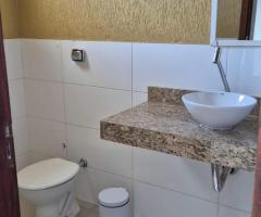 ALUGA-SE SALA COMERCIAL