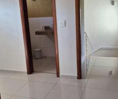 ALUGA-SE SALA COMERCIAL