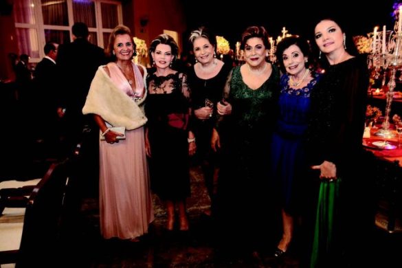 Chiquérrimas: Maria Amélia Fioroto, ThaizMazzer, PetrôStival, Cida Caran, Lígia Saicali e Patrícia Stival