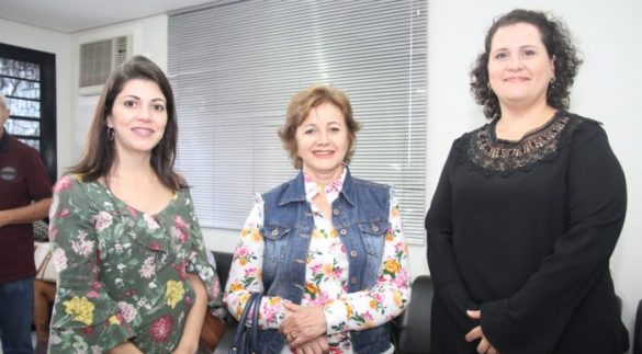 Carolina de Freitas, René de Almeida e Adriana Dourazi dos Santos