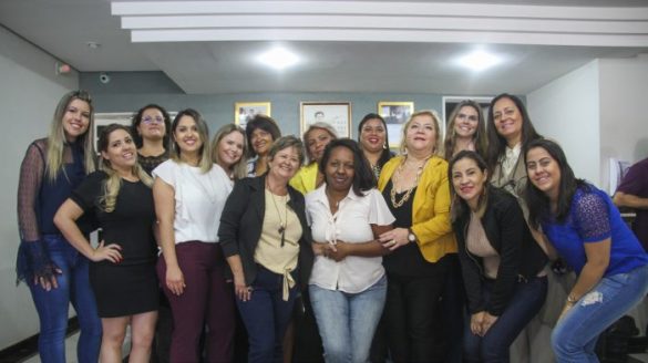 A presidente do MDB Mulher Tania Smocking com a equipe mais que atuante