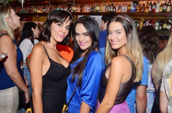 Lorena e Julia Simão com Marina Lourel