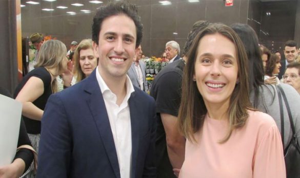 Felipe Barbosa e Carol Pajaro