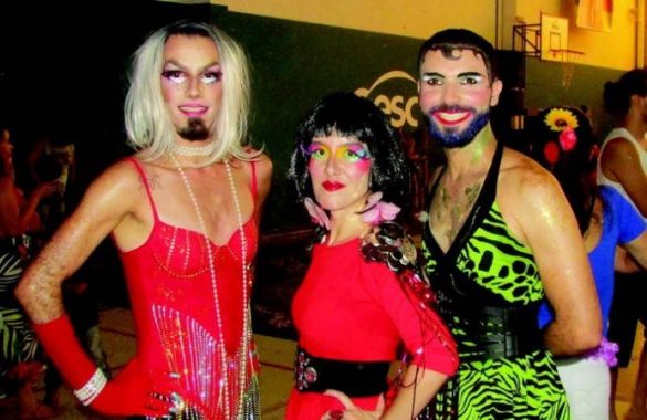 Fazendo sucesso: Drag Queens