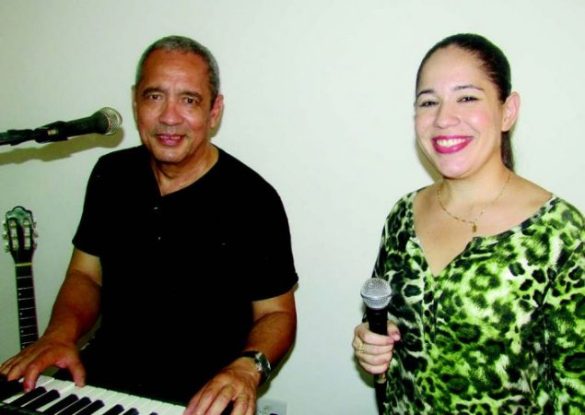 Animando as melhores festas da região: Neuleys e Carol Santos