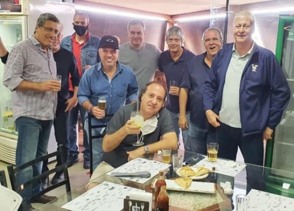 Sentado: Amir Calil Dib. Em pé: Oscar Teixeira, Rogério Bombonati, Carlos Secaf, Amin Magna, Sérgio Passalacqua, João Morandini, Marcelo Benelli e Enoch Rezende