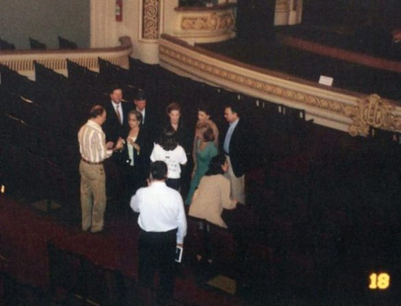 Homenagem feita posteriormente à Roberto Marinho com a presença de Dona Lily no Theatro