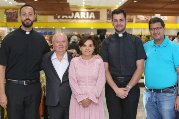 Padre José Eduardo, Antônio de Lima Silva, Cleusa Maria Justino Silva, Padre Alexandre e Padre Ivonei