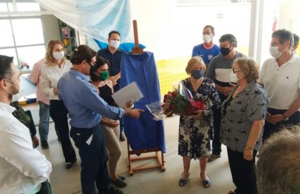 Homenagem a professora Rosa Cosenza