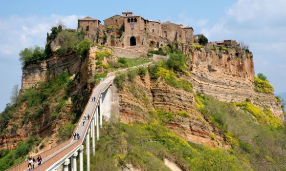 Civita di Bagnoregio: Em um penhasco, a cidade italiana luta para se manter viva