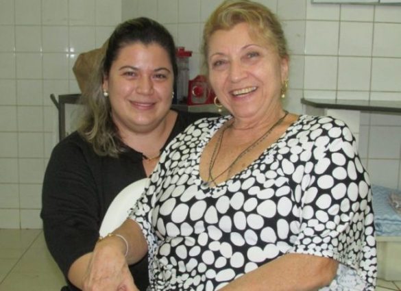 Ana Cristina Pereira Peres e Esmeralda Gallo de Oliveira