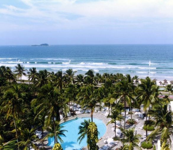 O mais charmoso resort do litoral paulista, o Casa Grande Hotel Resort & Spa completa 50 anos em 2022 e, para celebrar a data e a chegada do novo ano, realiza o maior Réveillon de todos os tempos. Além do maior e mais tradicional espetáculo pirotécnico particular de todo o litoral, a programação conta com show do cantor Tiago Abravanel, que promete animar a noite e após o show, a festa segue noite adentro com DJ até a chegada dos primeiros raios de sol de 2022