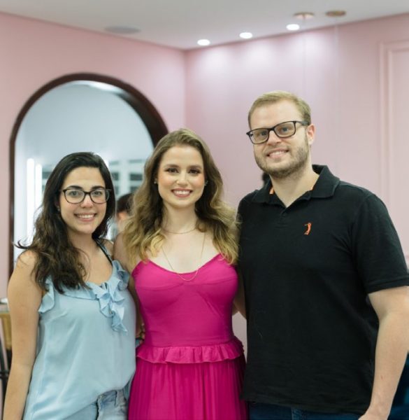 Ana Júlia Gabarra, Marina Pierri e Murillo Pierri