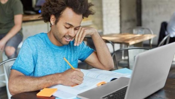 As Faculdades Anhanguera de Ribeirão Preto e de Sertãozinho promovem a edição virtual da primeira Jornada Acadêmica de 2022, duas semanas de atividades com temas da atualidade abertas para estudantes e para o público em geral