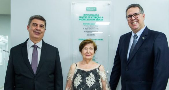 Gustavo Ribeiro de Oliveira, Fabíola Toniello Magro e Julio Paim