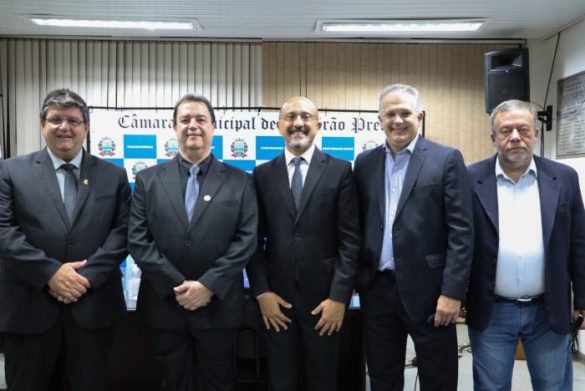 Renato Zucoloto, Paulo Lopes, Marcos Papa, André Rezende e Eduardo Molina