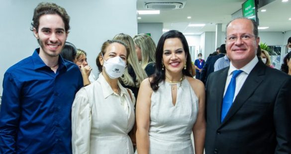 Homero Seron, Vânia Lima, Taisa Melo Monteiro Chenci e Moysés de Oliveira Lima Filho 