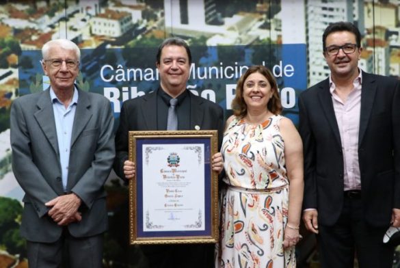 Atilio Daneze (Sindicato Patronal dos Feirantes), Paulo e Márcia Lopes, Mauro Jansem (Gerente SESC RP)