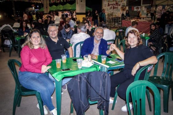 Jane e Eduardo Mello com Sérgio e Cristina Pereira da Silva